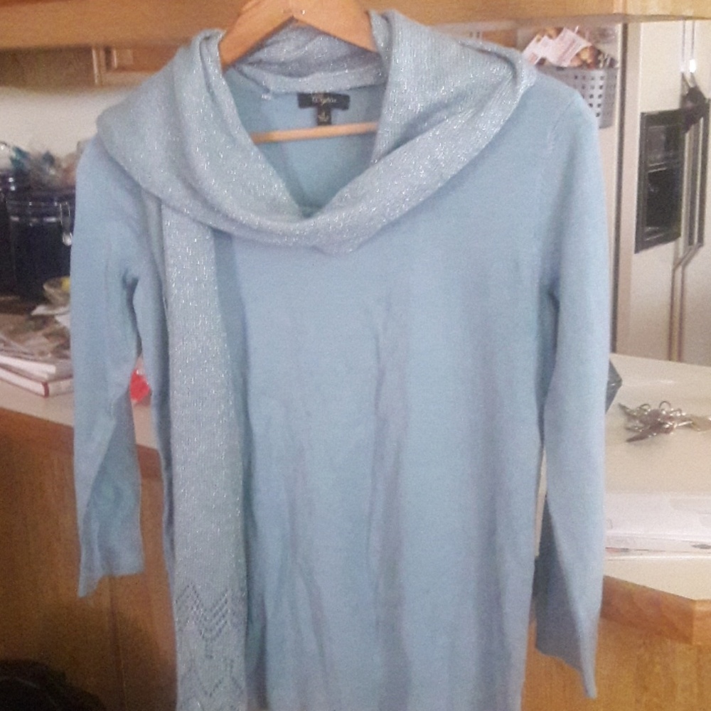 Sweater with scarf